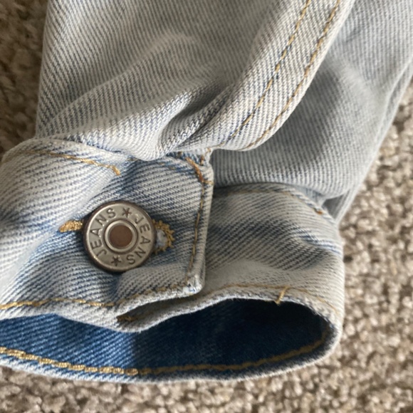 Shein Women’s Two Color Half and Half Distressed Long Sleeve Denim Jacket Size S - Picture 13 of 14